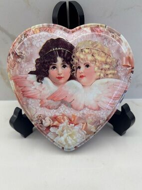 Vintage Heart-Shaped Cherub Trinket Box with Sweetness and Grace Image Plastic